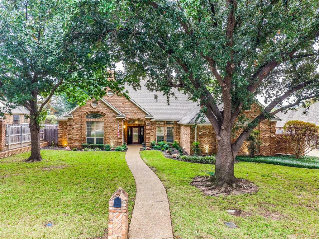 Property Photo: 5209 Vicksburg Drive TX 76017