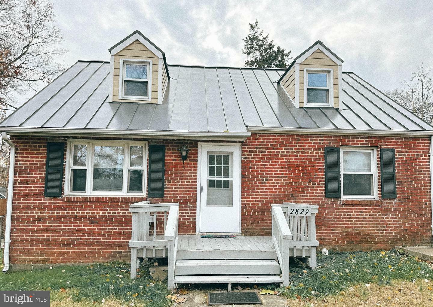 Property Photo:  2829 E Lee Avenue  VA 22306 