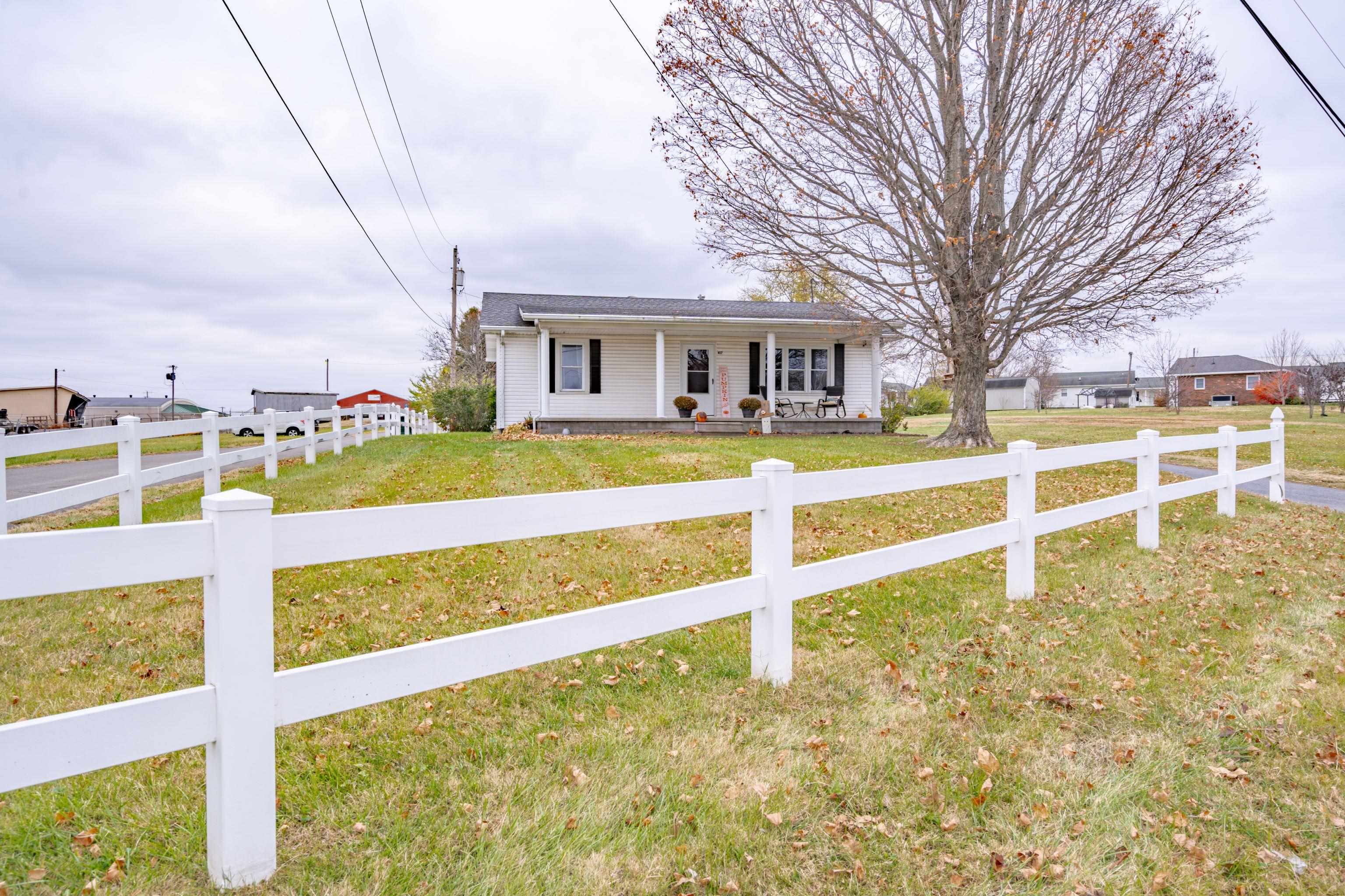 Property Photo:  417 & 425 E Waverly St  KY 42437 