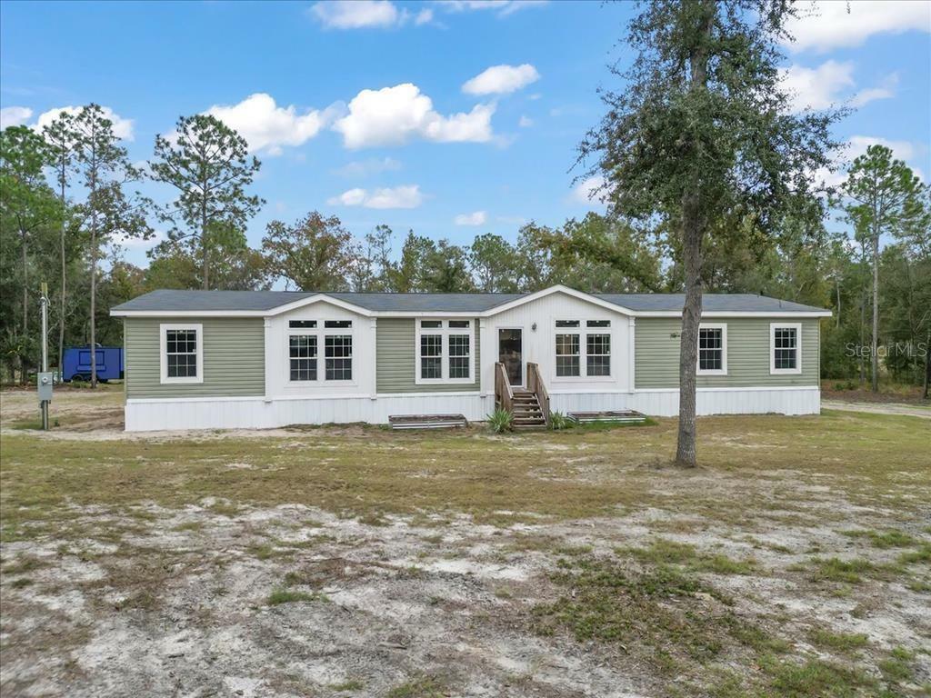 Property Photo:  4260 NW 31st Avenue  FL 32619 