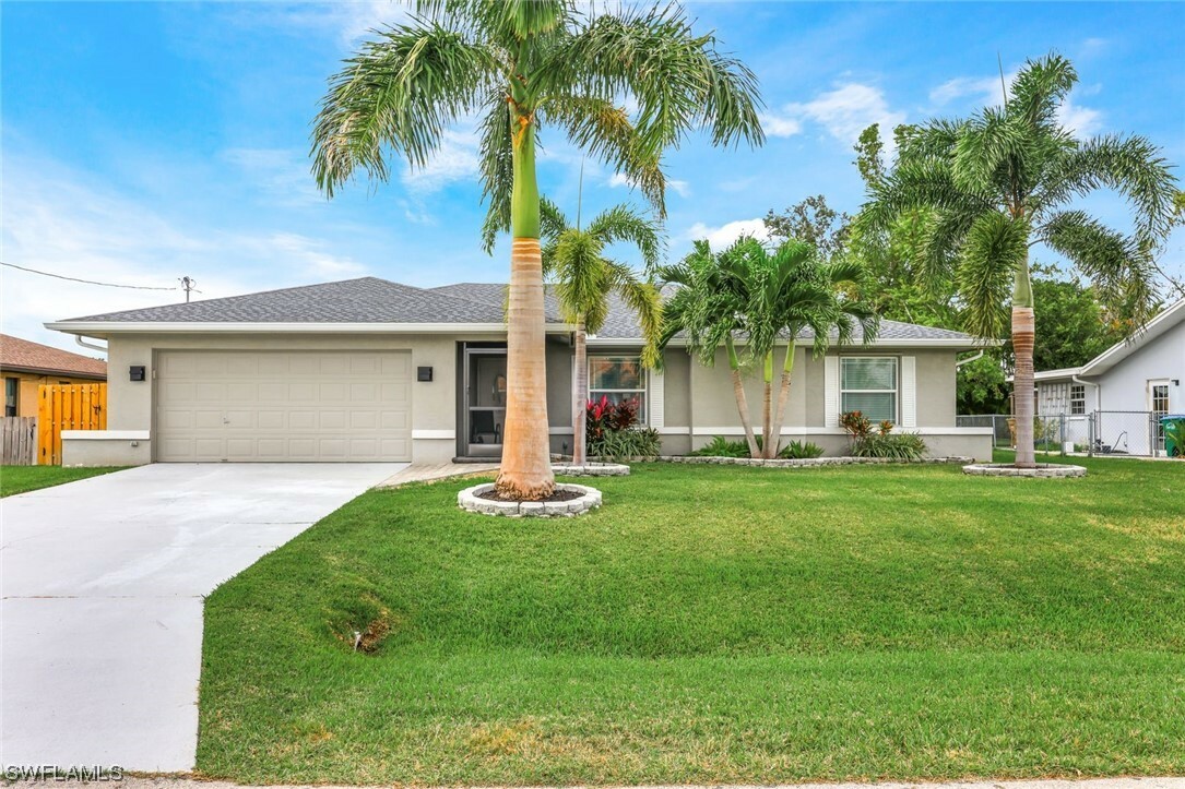 Property Photo:  4414 SE 19th Place  FL 33904 