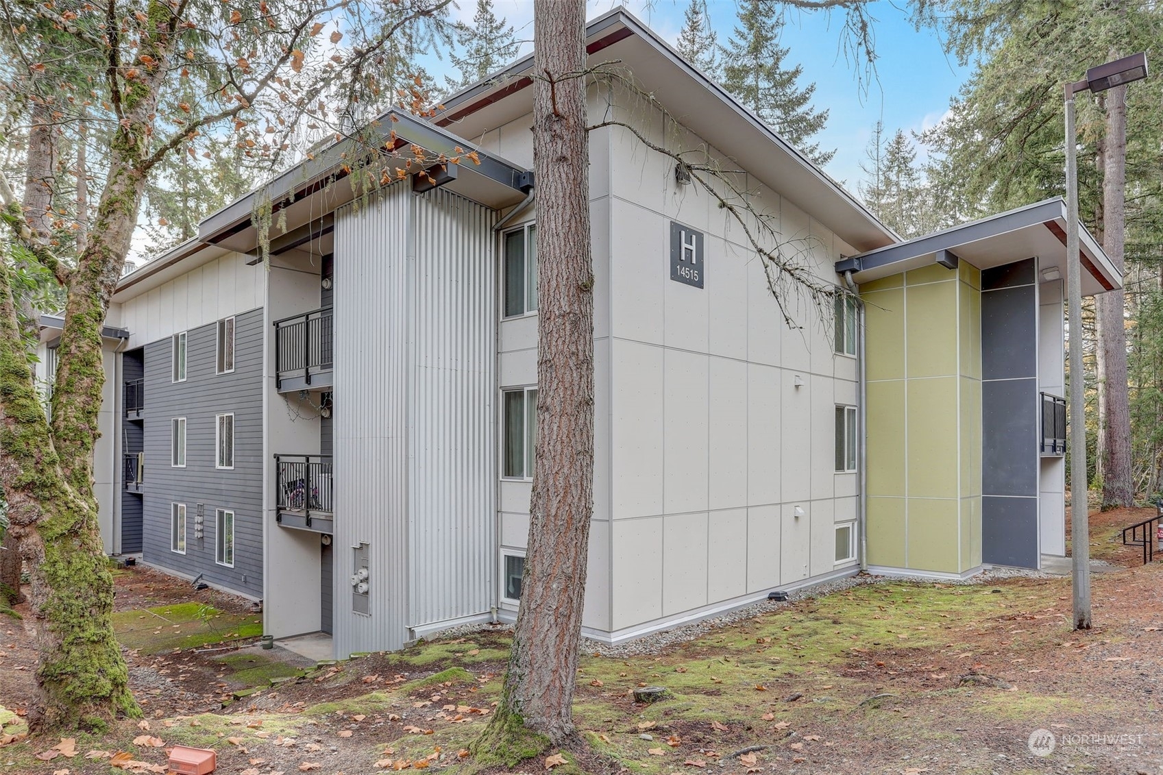 Property Photo:  14515 NE 32nd Street H301  WA 98007 