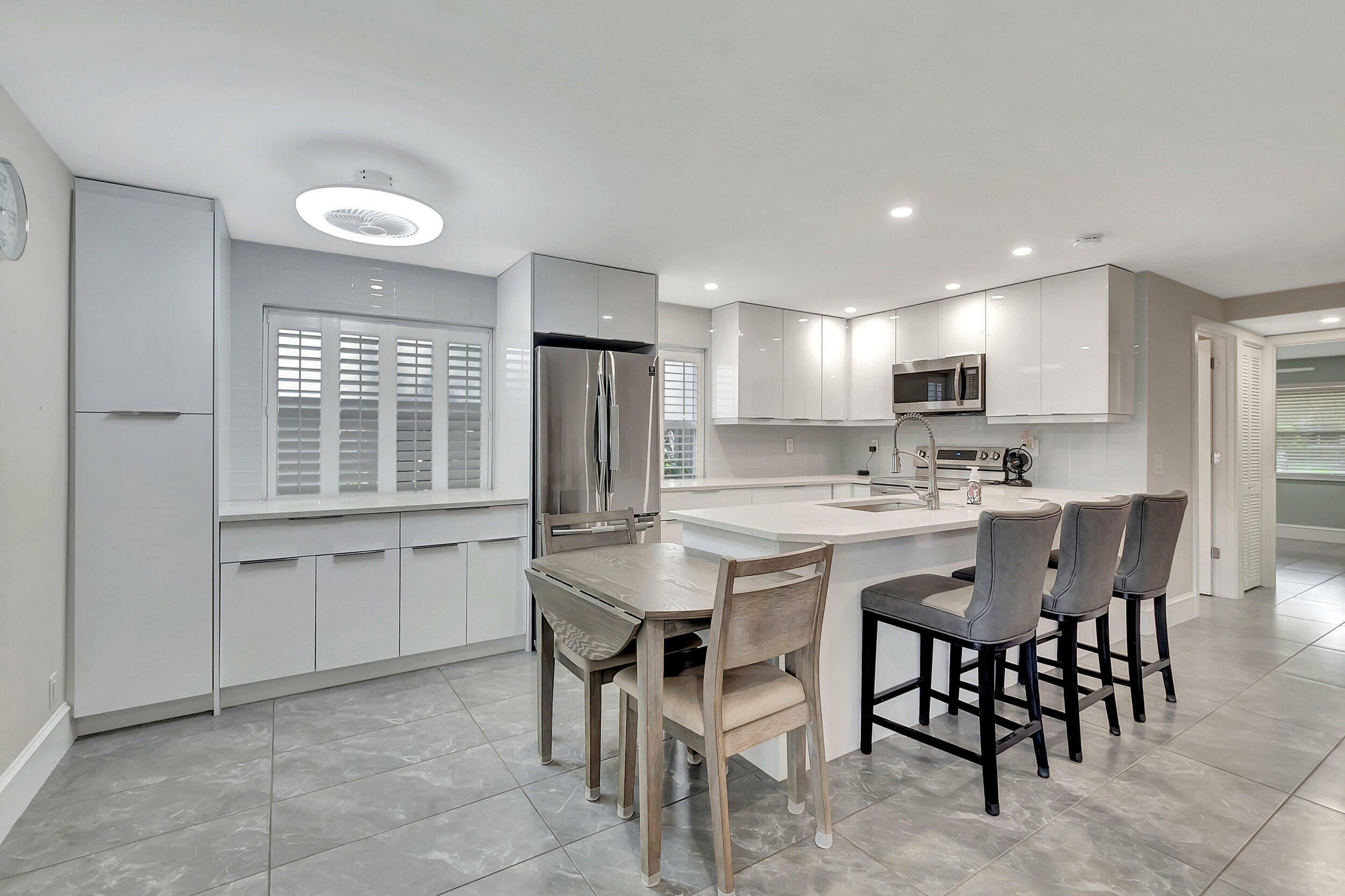 Property Photo: 308 Burgundy G FL 33484
