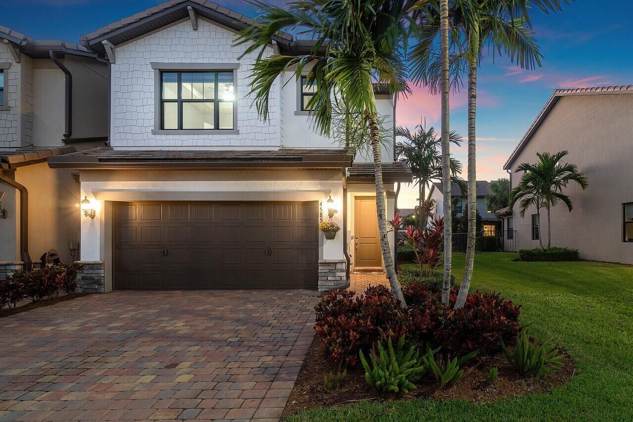 Property Photo: 4585 San Fratello Cr. Circle FL 33467