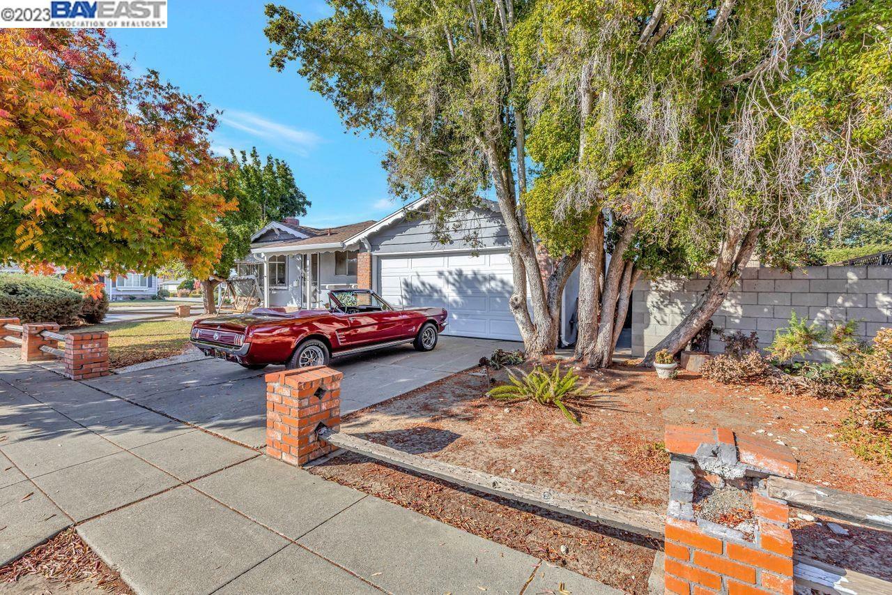 Property Photo: 4481 Richmond Ave CA 94536