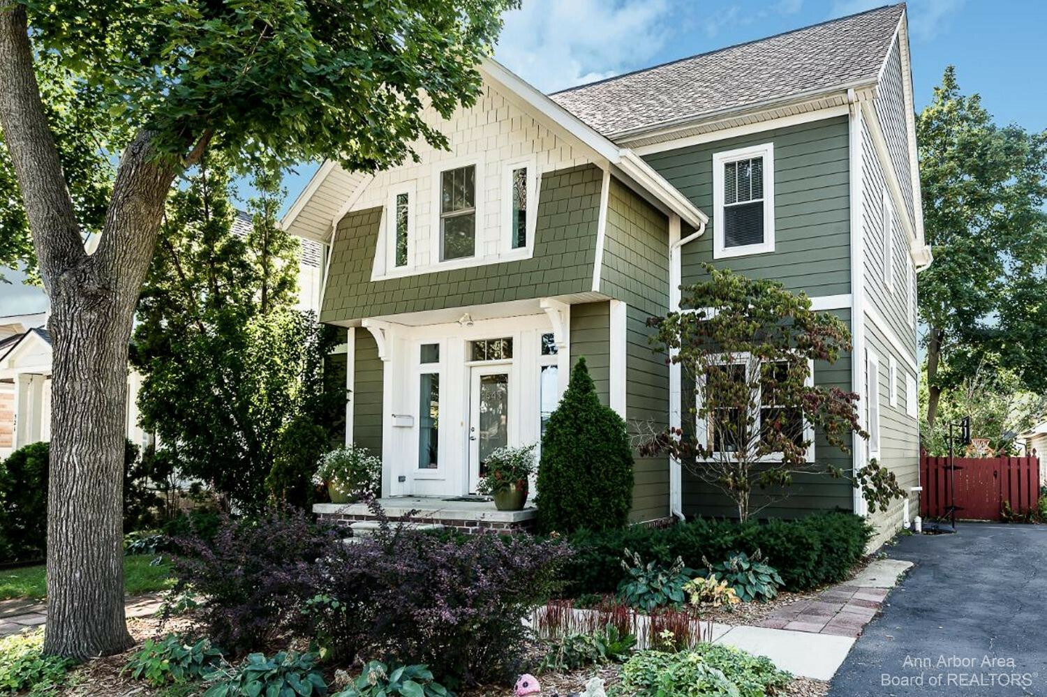 Property Photo: 543 Adams Street MI 48170