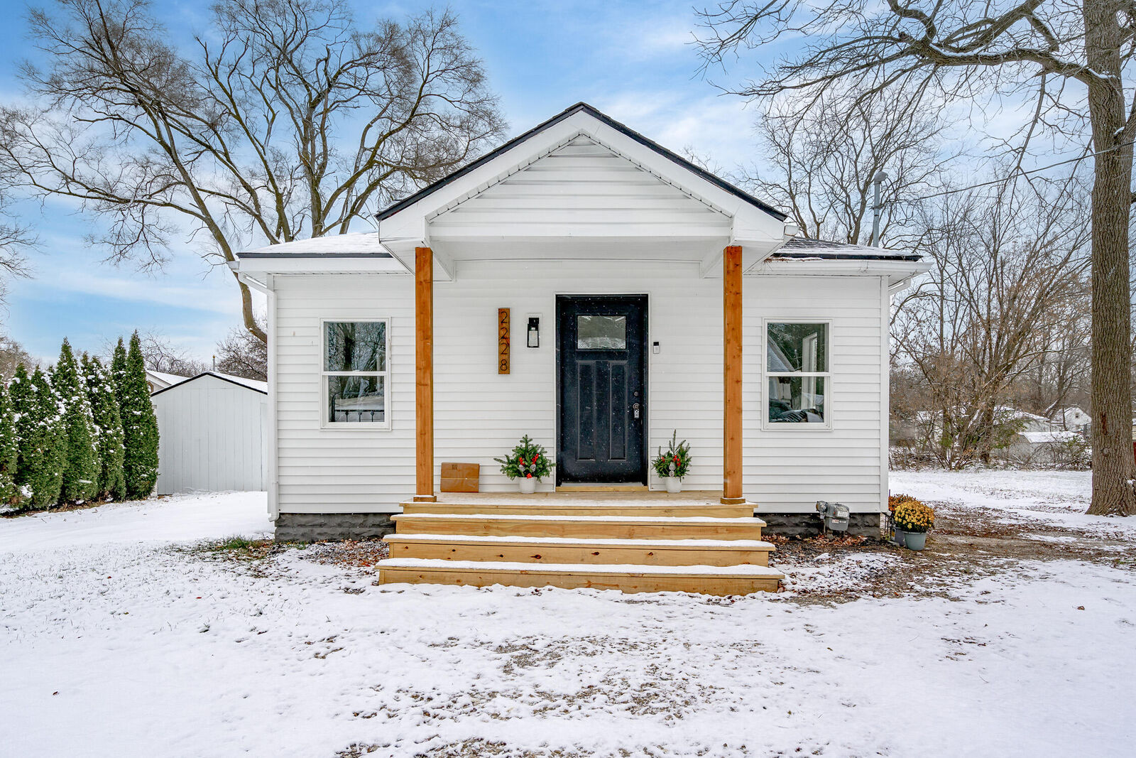 Property Photo:  2228 Regent Street  MI 49004 
