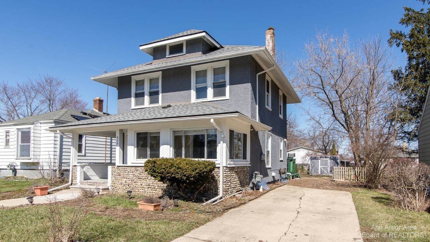 Property Photo:  524 Jefferson Street  MI 48197 