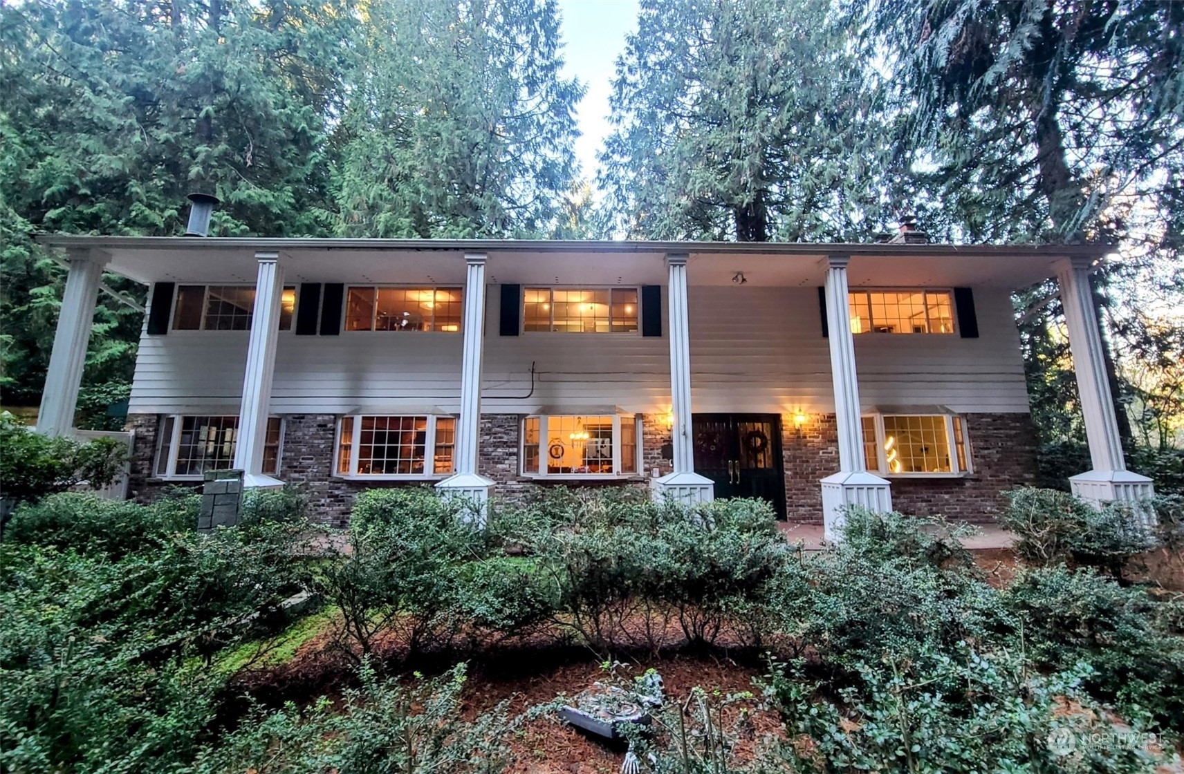 Property Photo: 3825 140th Avenue NE WA 98005