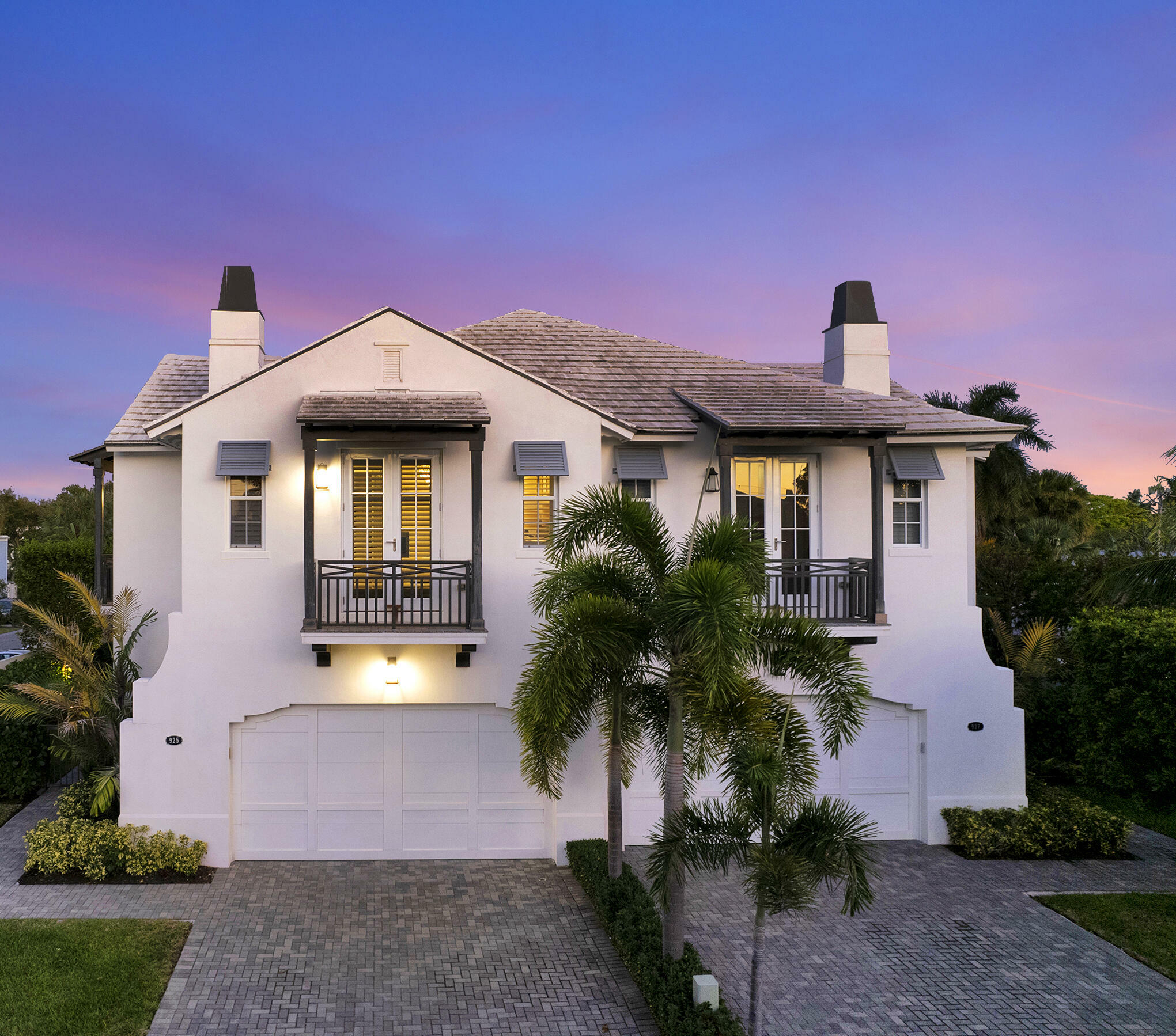 Property Photo:  925 St George Boulevard  FL 33483 