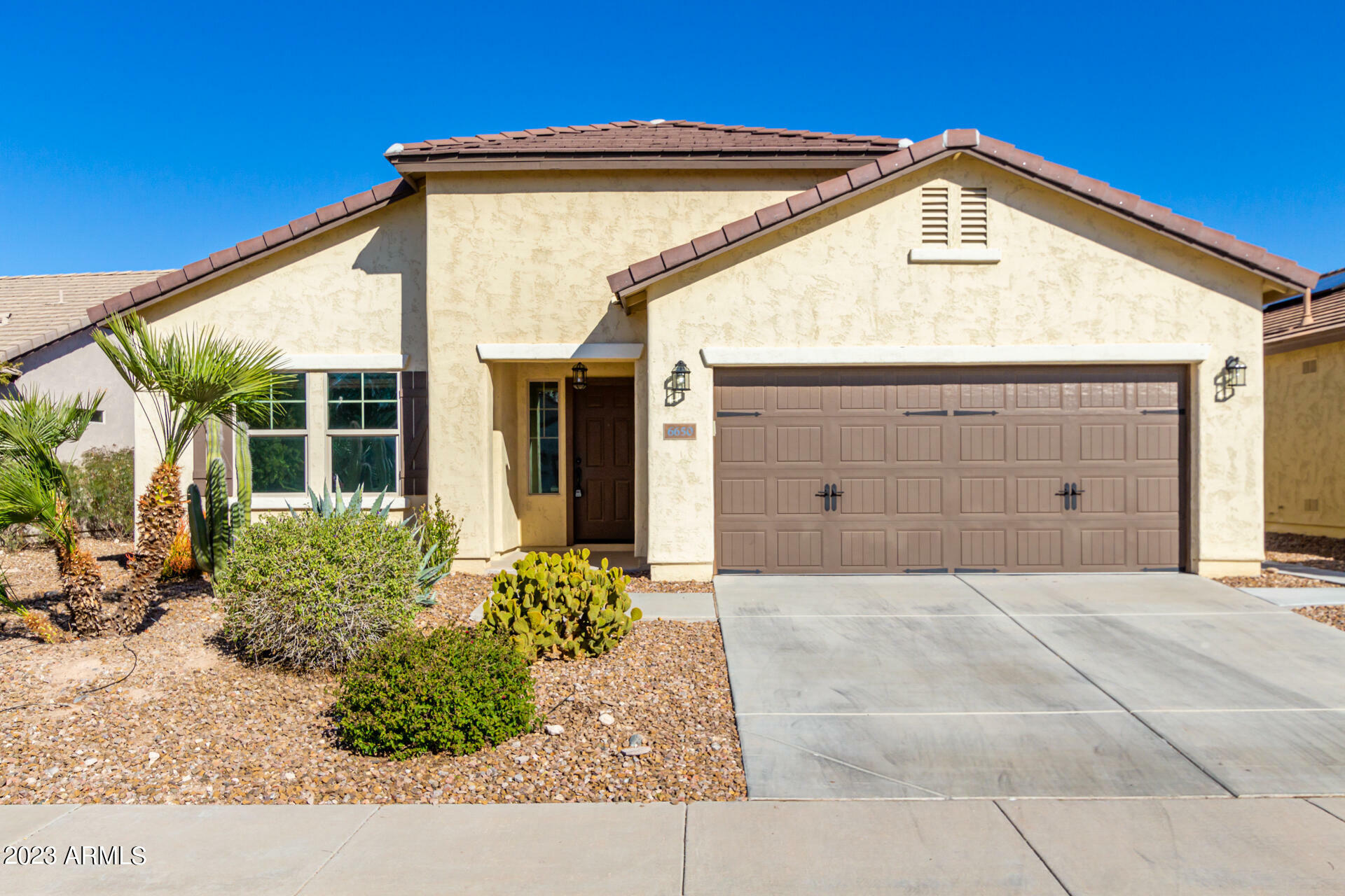 Property Photo:  6650 W Rushmore Way  AZ 85132 