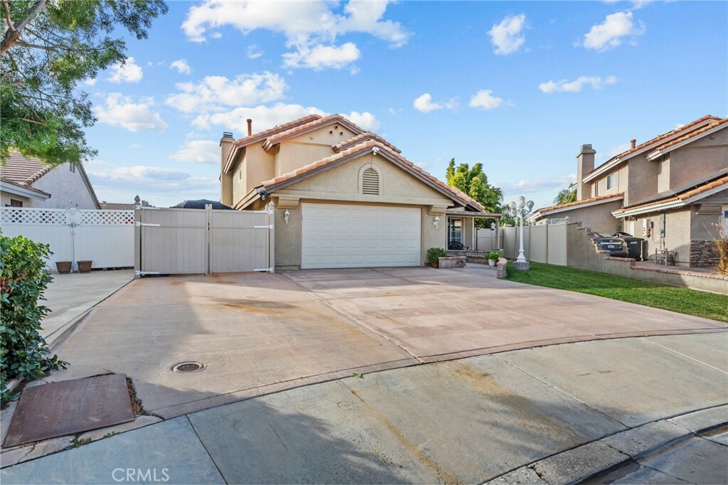 Property Photo:  1073 Ron Circle  CA 92545 