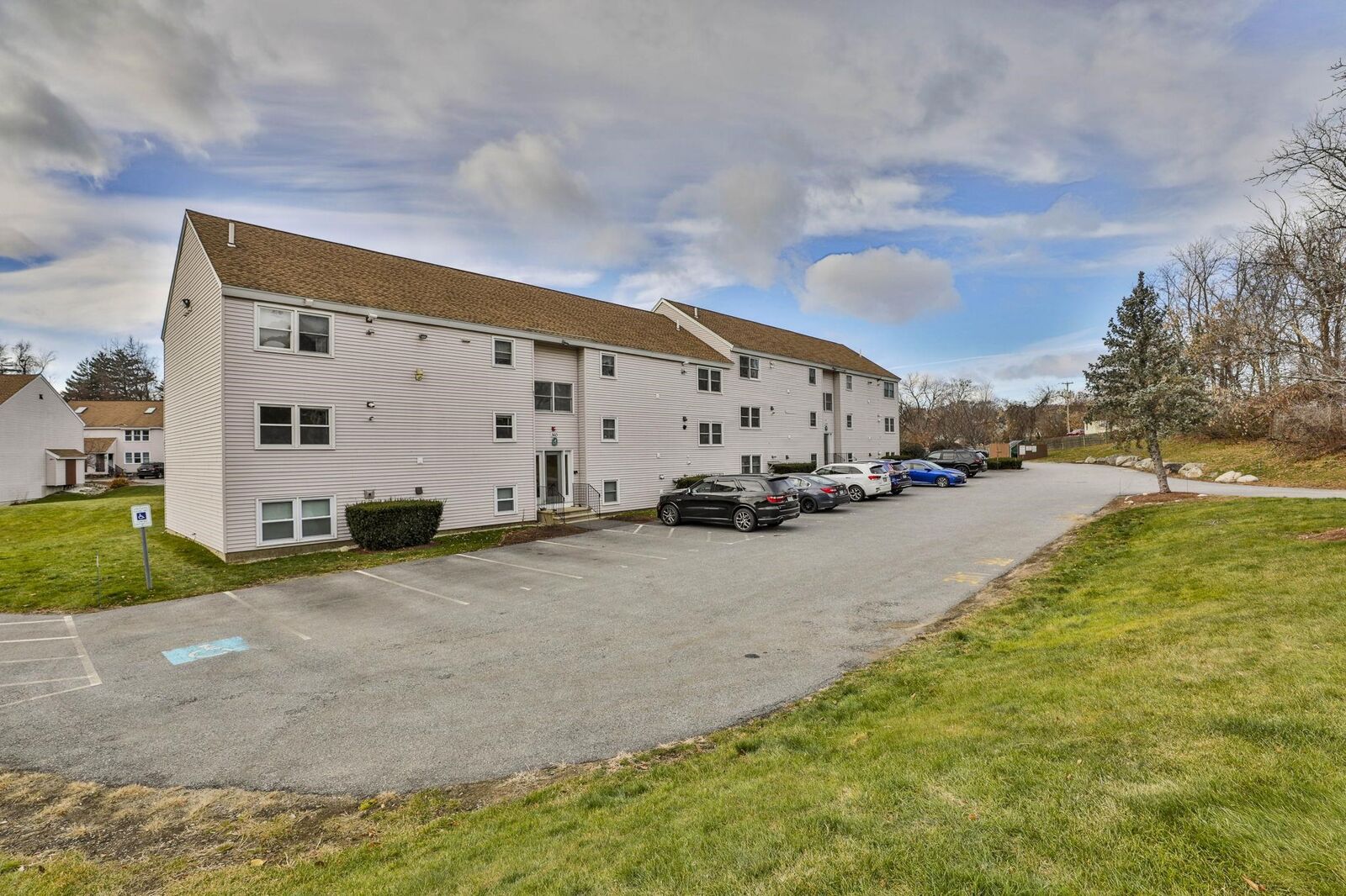 Property Photo:  360 Circle Road 3  NH 03103 