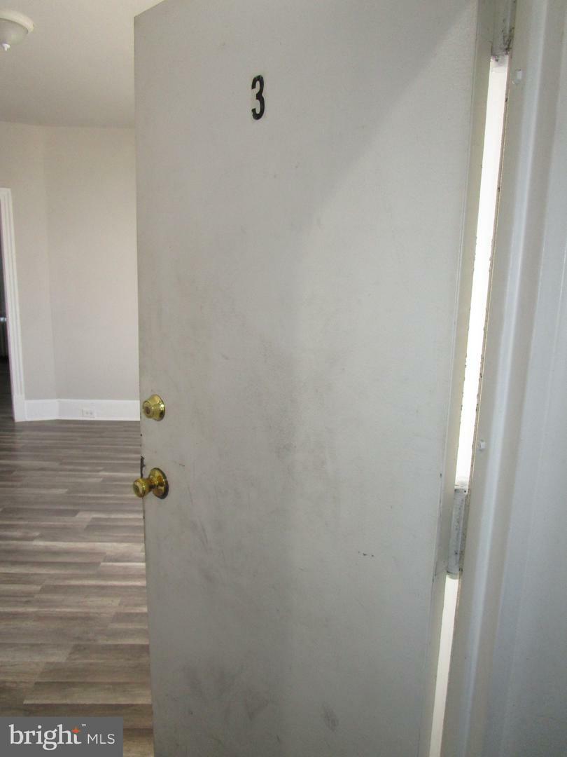 Property Photo:  5358 Woodland Avenue 2nd Fl Rear  PA 19143 