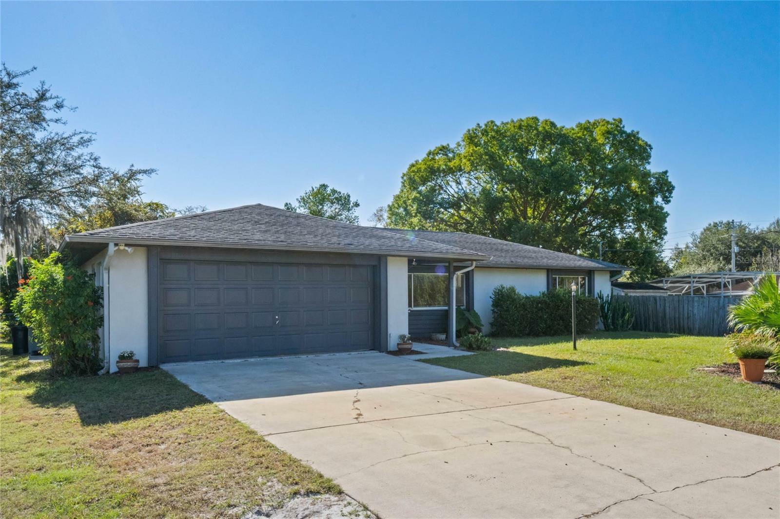 Property Photo:  1031 Santa Clara Drive  FL 32738 