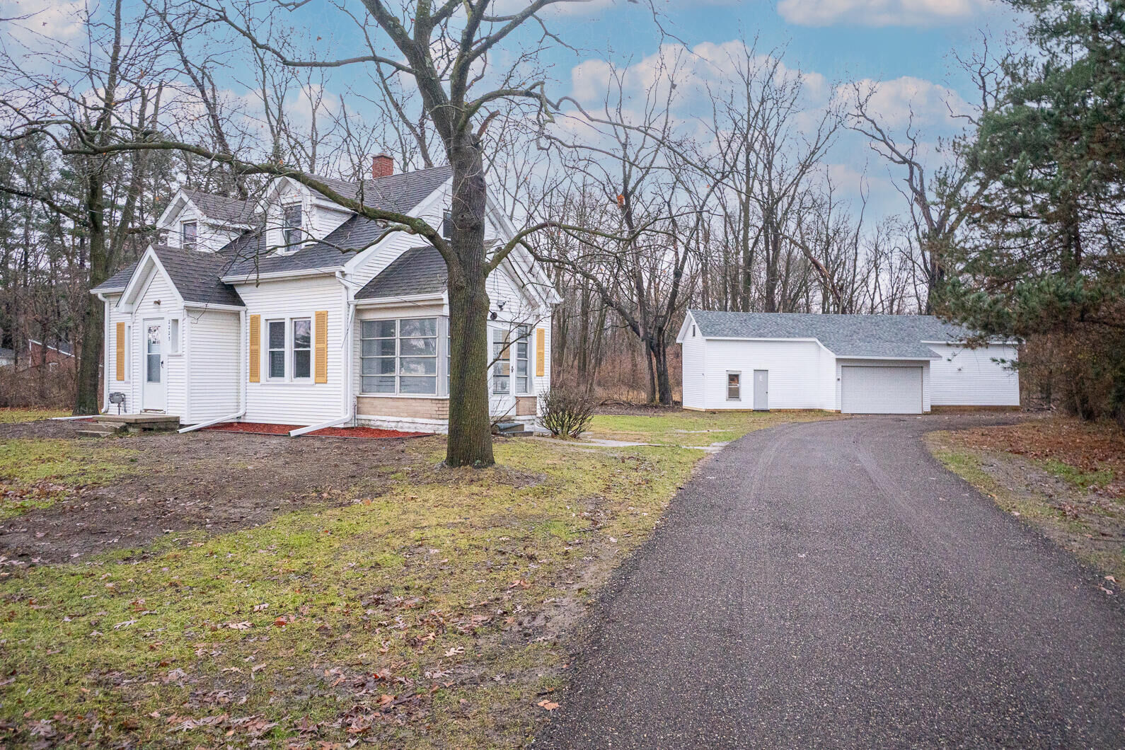 Property Photo:  2223 Kibby Road  MI 49203 