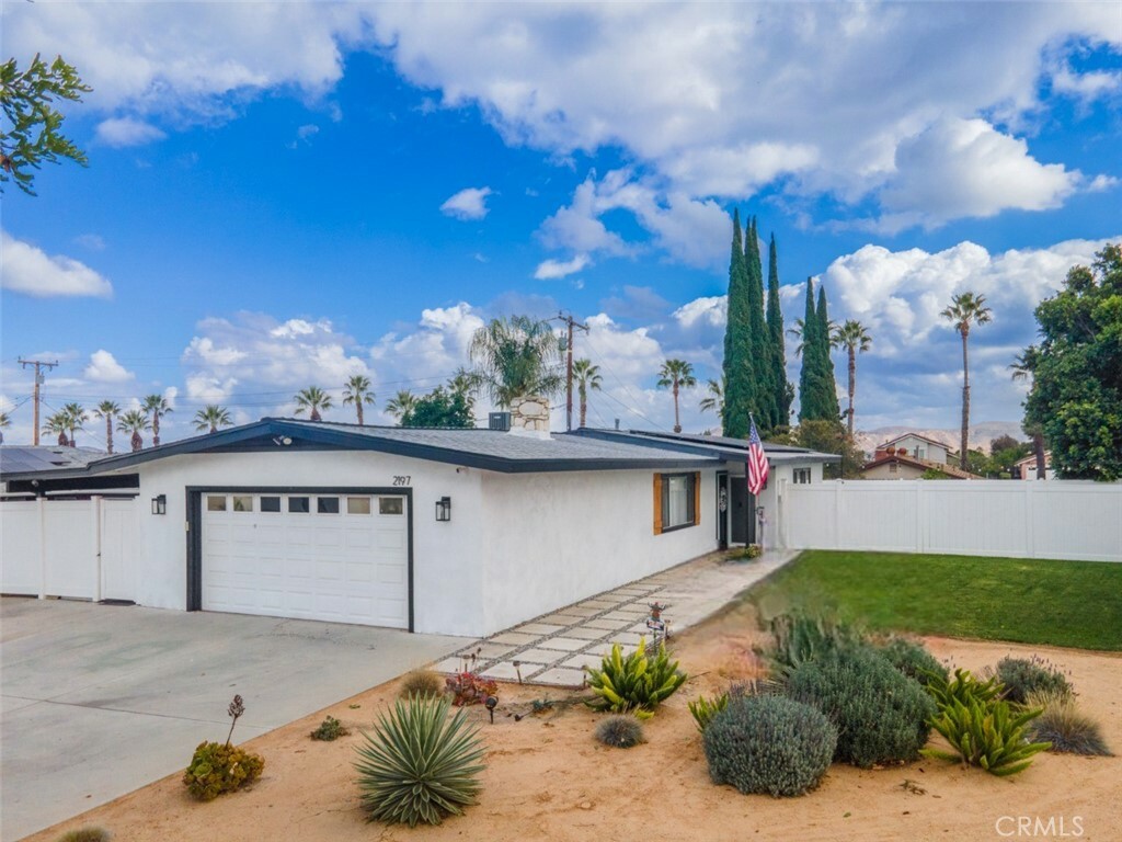 Property Photo: 2197 Wren Avenue CA 92879