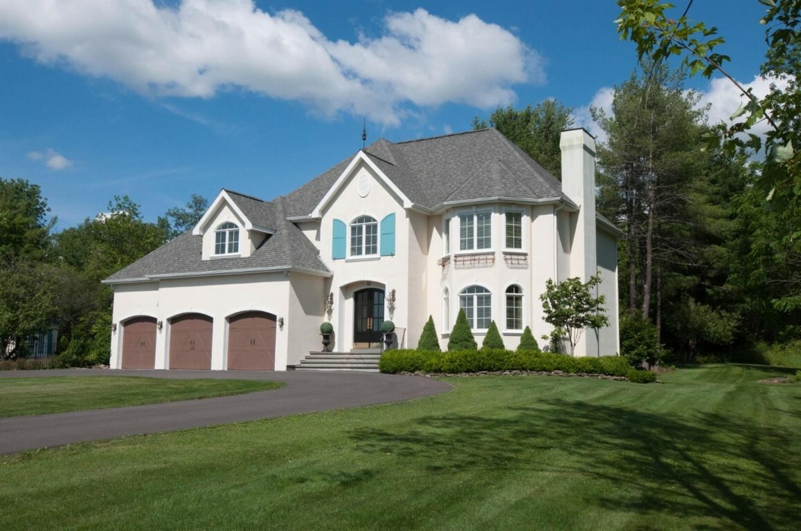 Property Photo:  16 Millcroft Way  NY 14850 