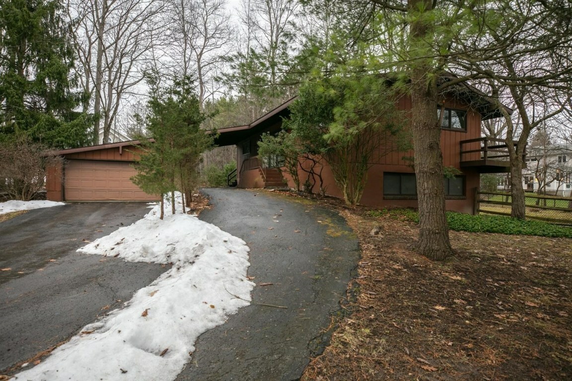 Property Photo:  16 Highgate Circle  NY 14850 