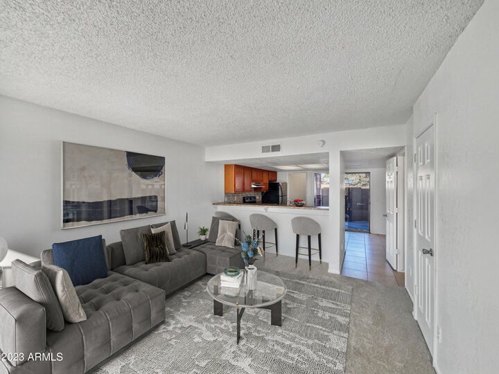 Property Photo: 4828 W Orangewood Avenue 107 AZ 85301
