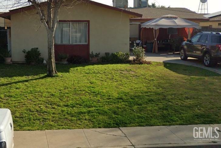 Property Photo:  1209 McKinley Avenue  CA 93308 