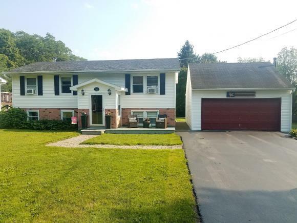 Property Photo:  726 Elm Ext Street  NY 13073 