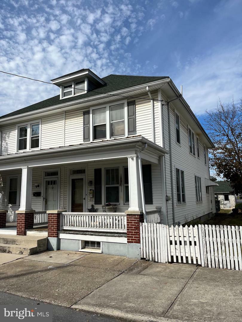 Property Photo: 23 E Keller Street PA 17055