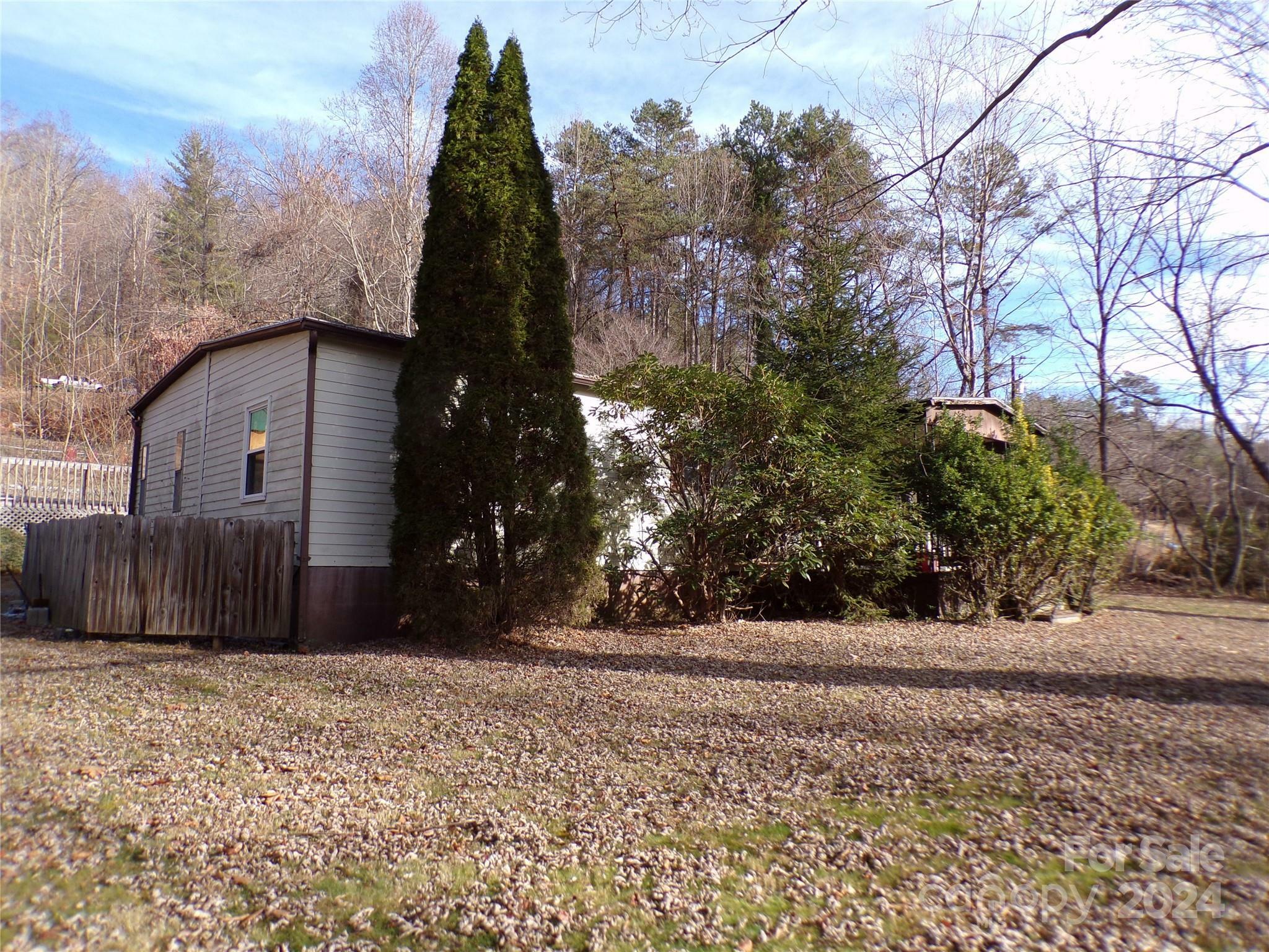 Property Photo:  20 Red Berry Trail  NC 28778 
