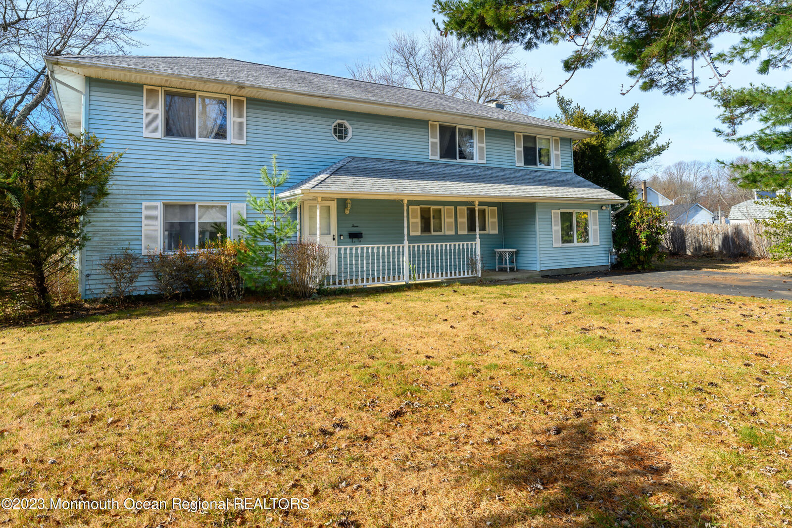 Property Photo:  3 Salem Lane  NJ 08527 