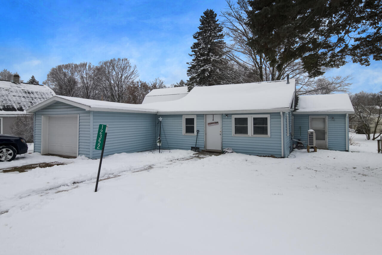 Property Photo:  12352 Virginia Street  MI 49614 
