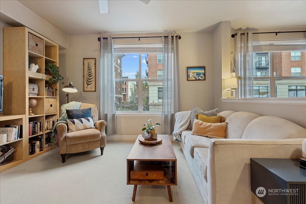 Property Photo: 910 Harris Avenue 207 WA 98225