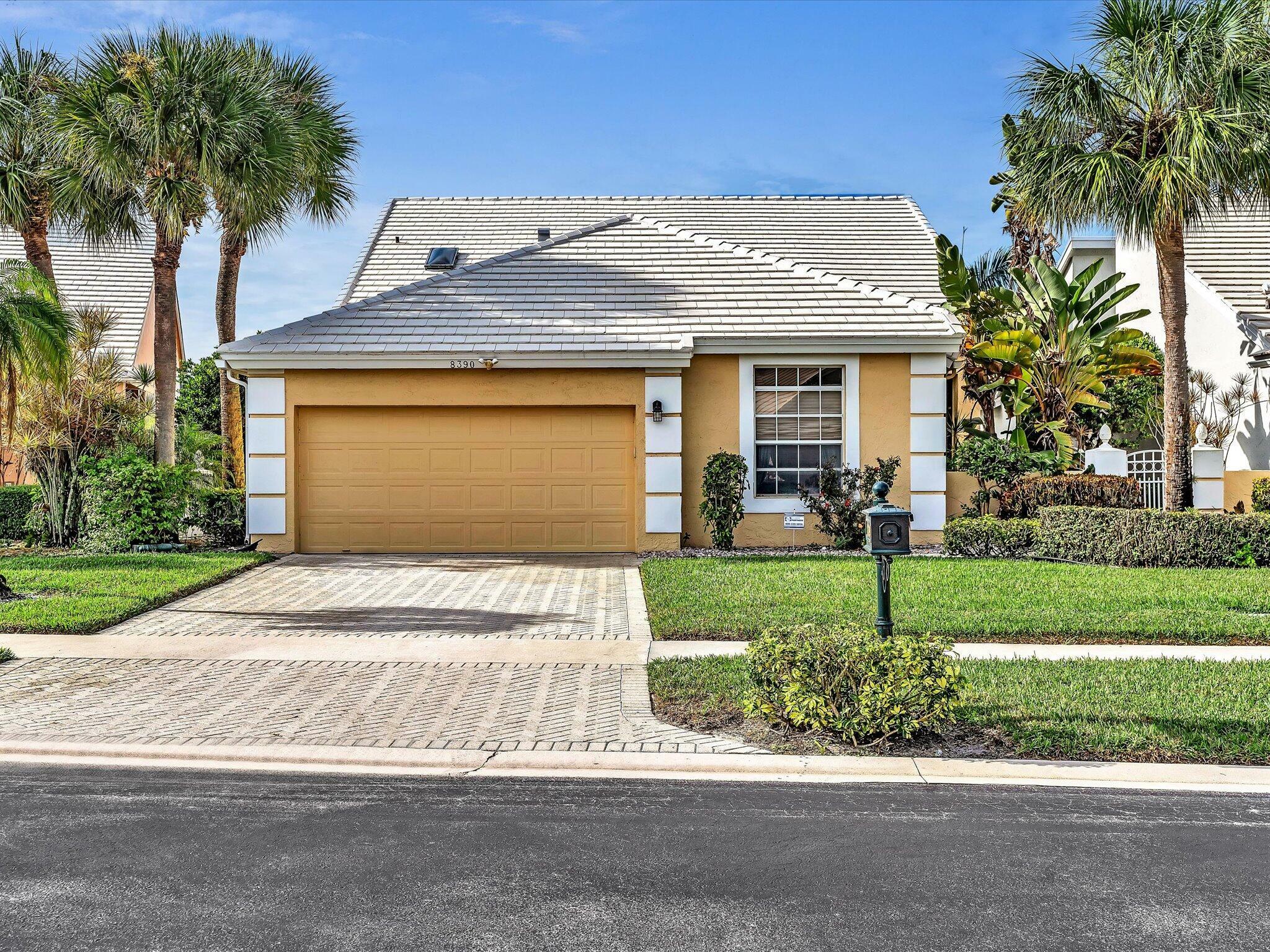 Property Photo: 8390 Horseshoe Bay Road FL 33472