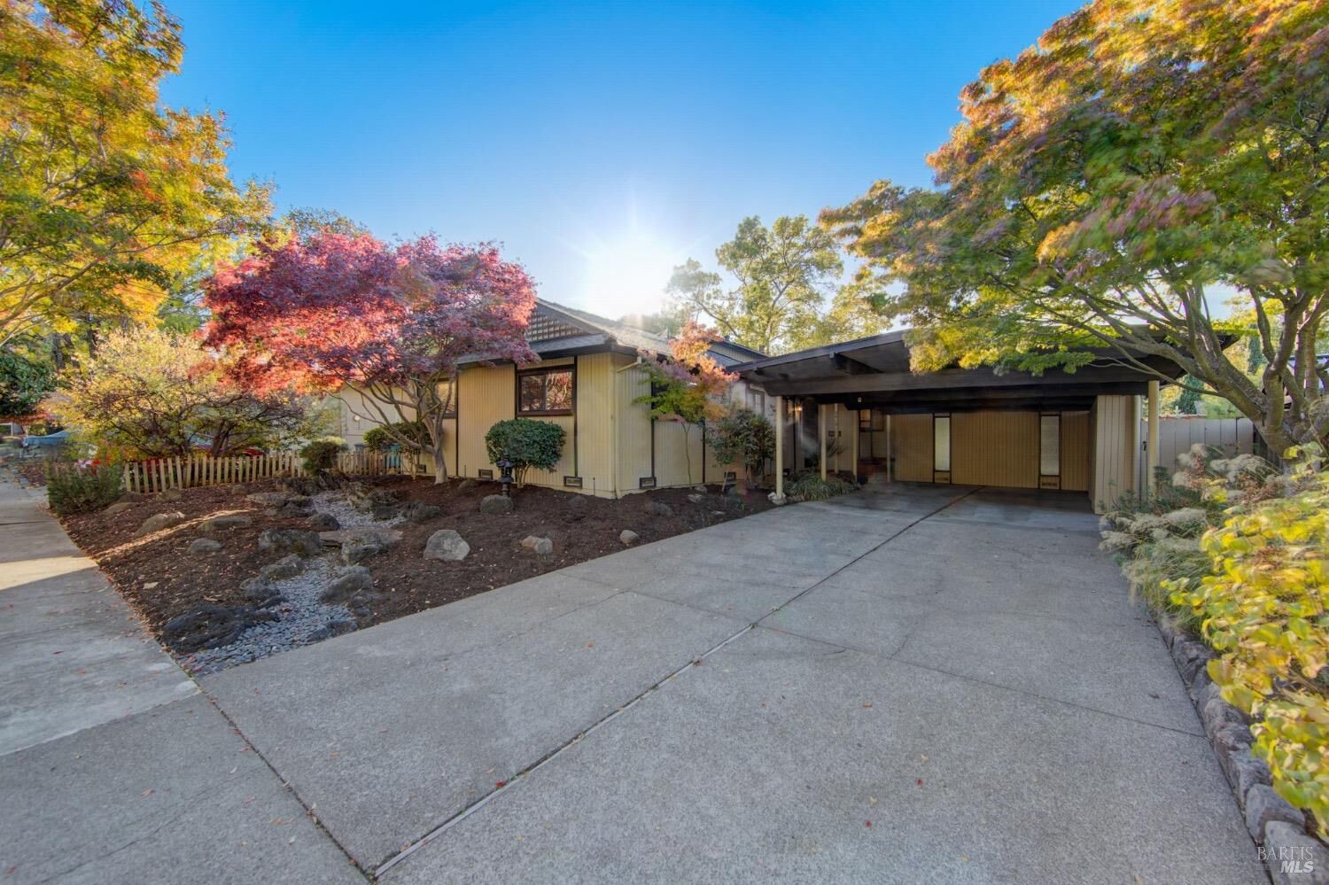 Property Photo:  2415 Tamarisk Drive  CA 95405 