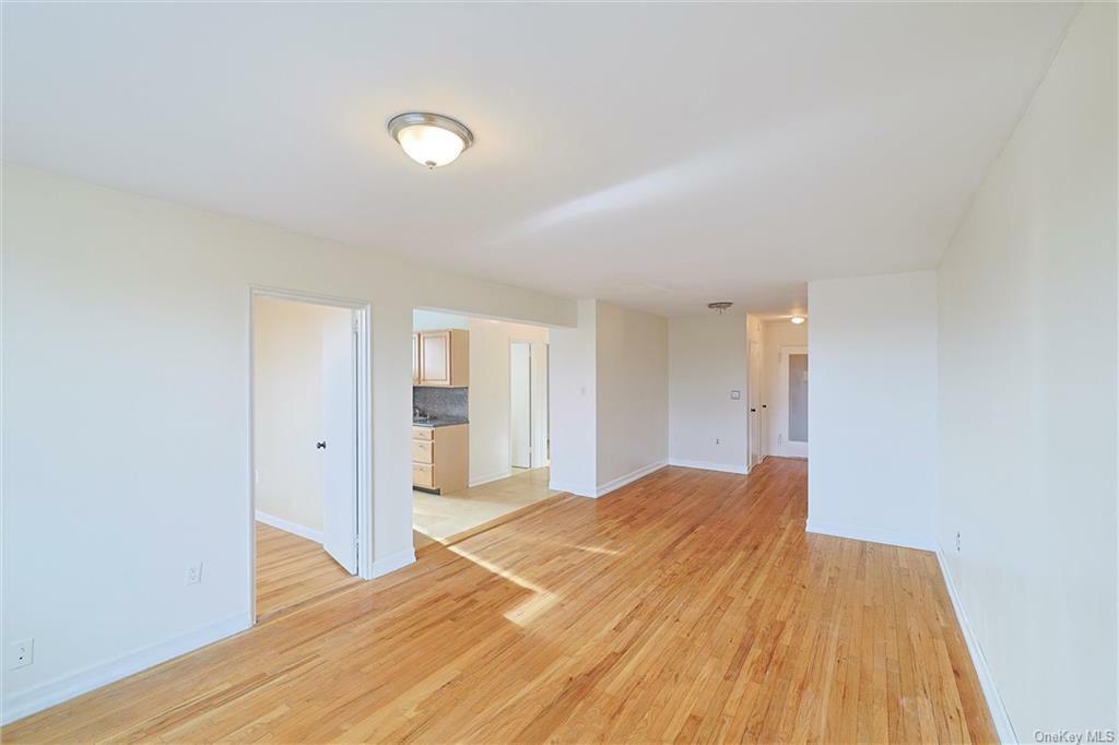 Property Photo: 595 McLean Avenue 6F NY 10705