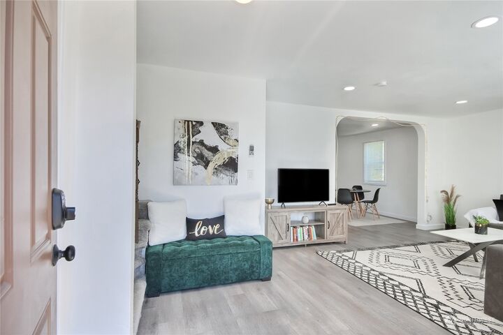 Property Photo:  3816 E J St  WA 98404 