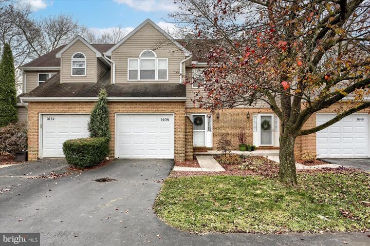 1636 Macintosh Way  Hummelstown PA 17036 photo