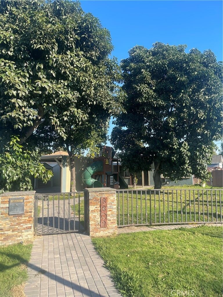 Property Photo:  8809 Gardendale Street  CA 90242 