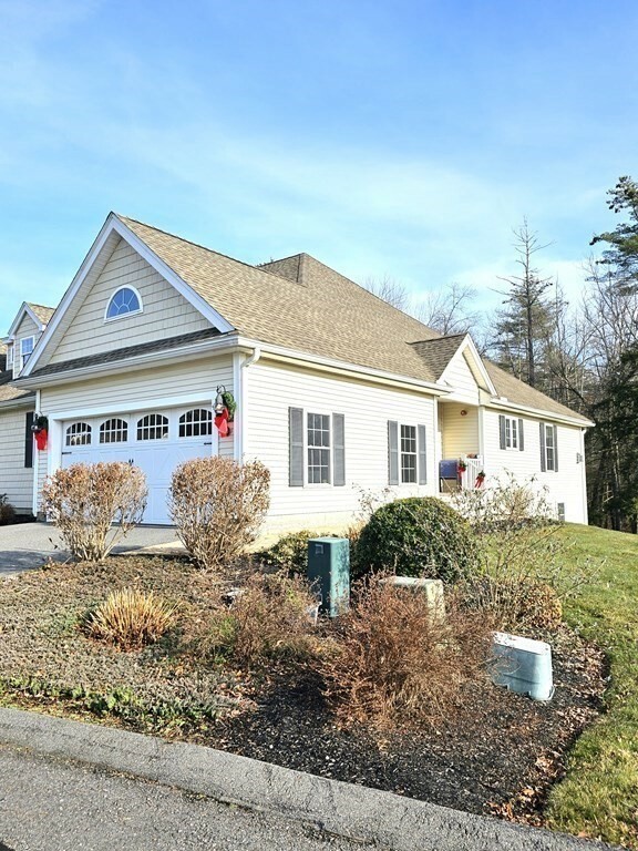 Property Photo:  65 Riley Rd 38  MA 01462 