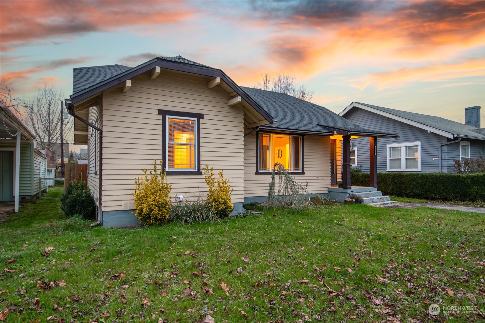 Property Photo:  2818 Field Street  WA 98632 