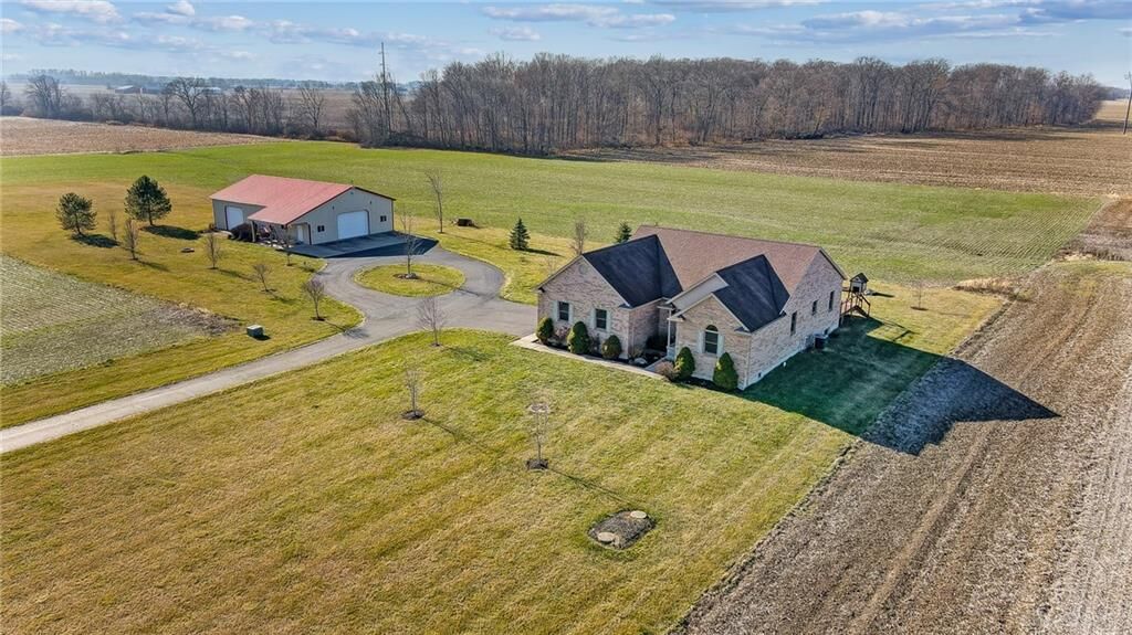 Property Photo: 5390 S Rangeline Road OH 45383