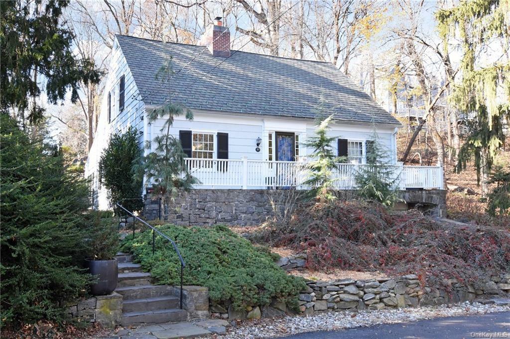 Property Photo:  57 Hillside Terrace  NY 10533 