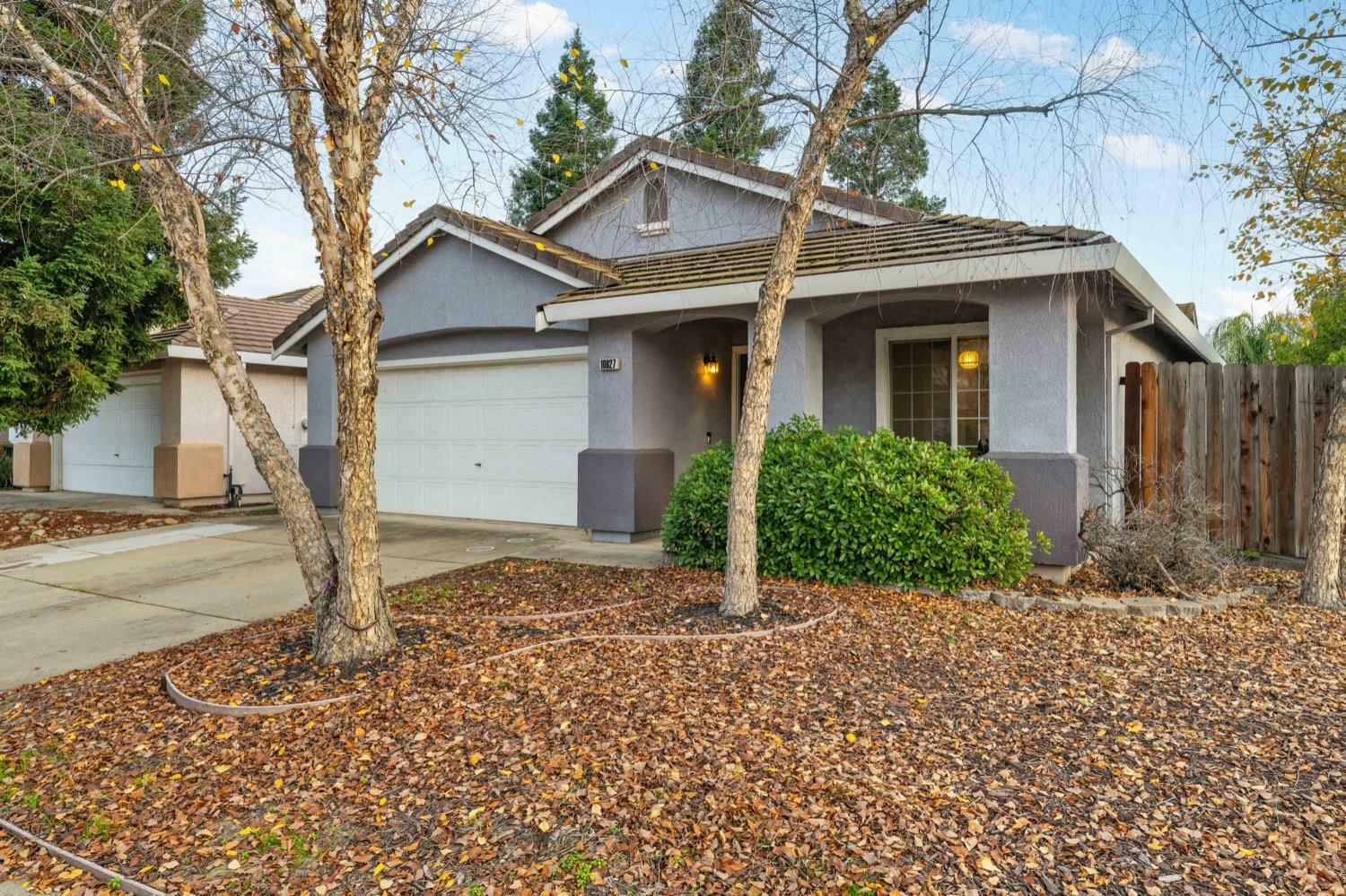 Property Photo:  10827 Basie Way  CA 95670 