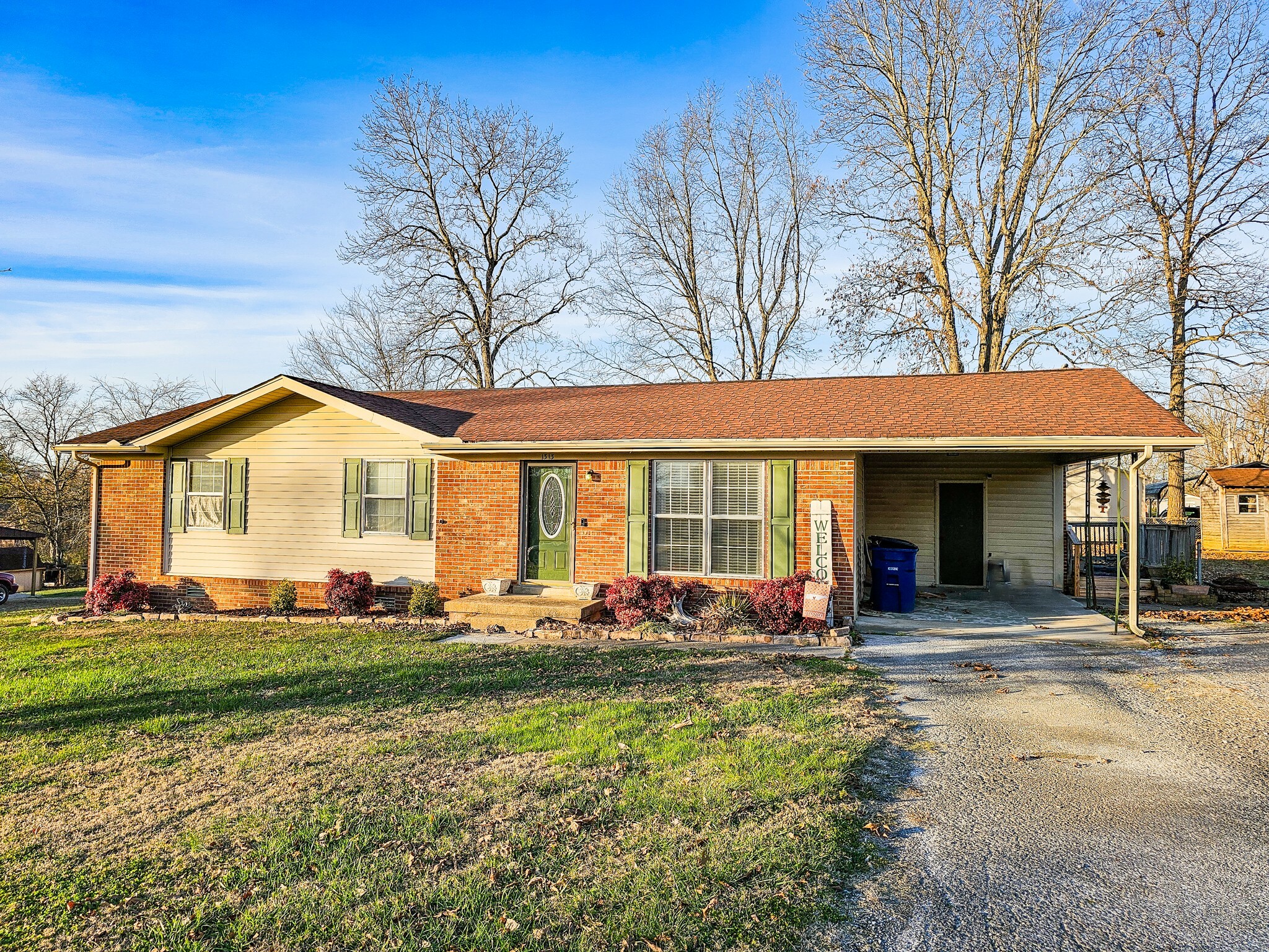 1313 Robinwood Dr  Shelbyville TN 37160 photo