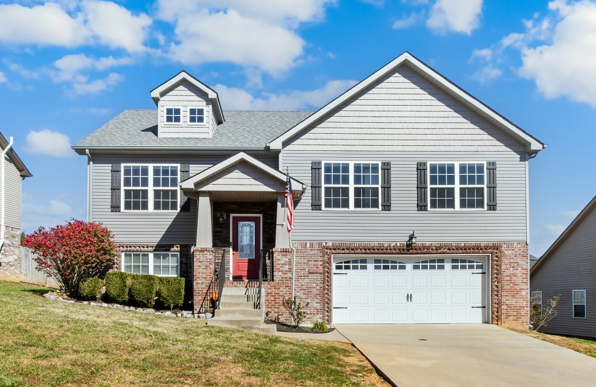 Property Photo:  1089 Castlerock Dr  TN 37042 