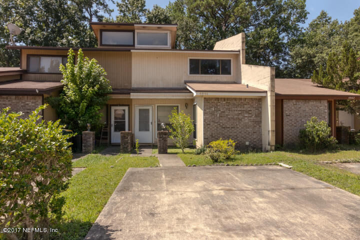 Property Photo:  4846 Kingsmeadow Lane  FL 32217 