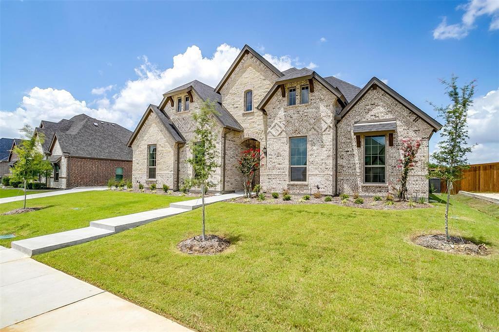 Property Photo:  5621 Rutherford Drive  TX 76065 