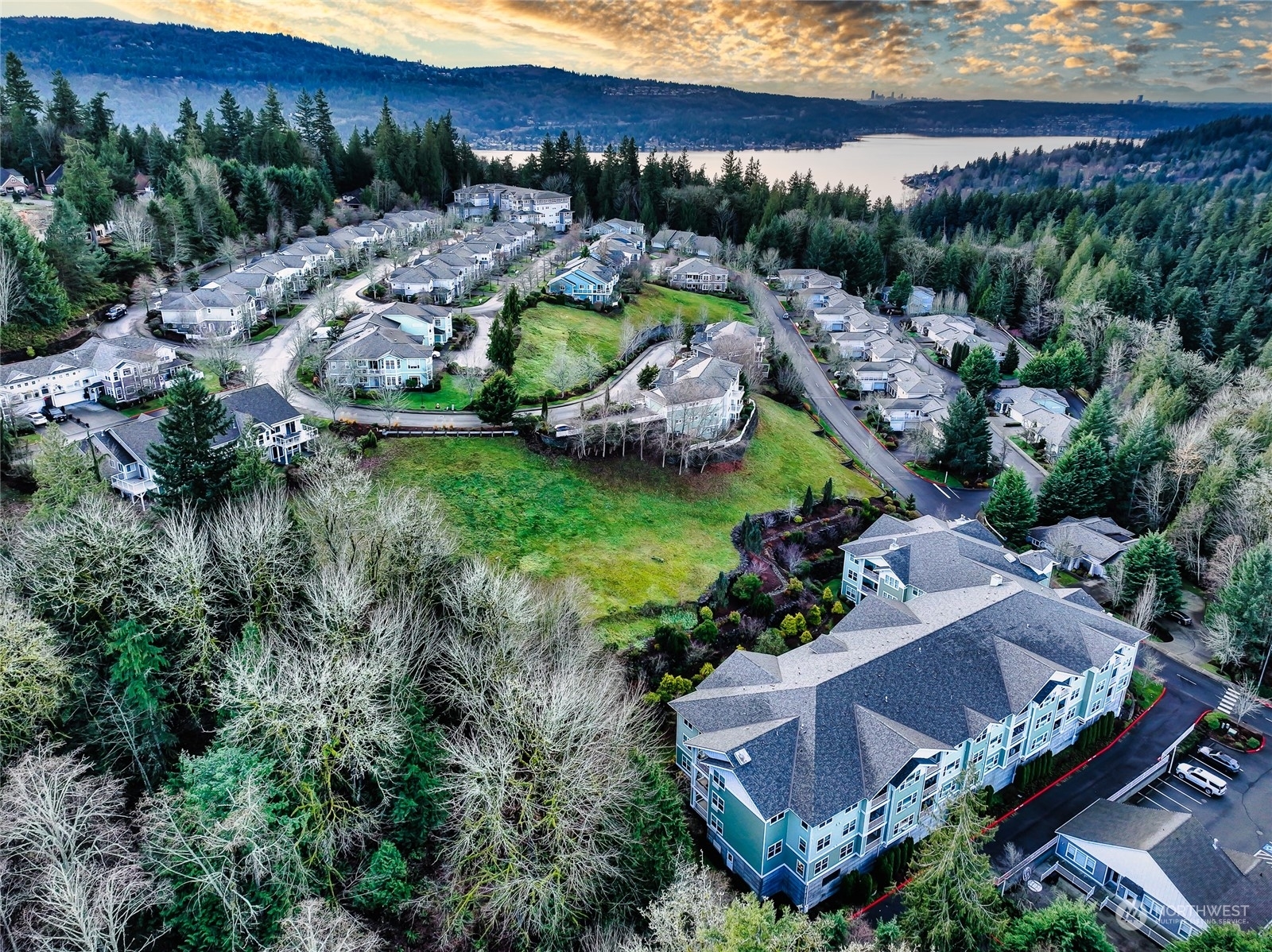 Property Photo:  4406 Providence Point Place SE 111  WA 98029 