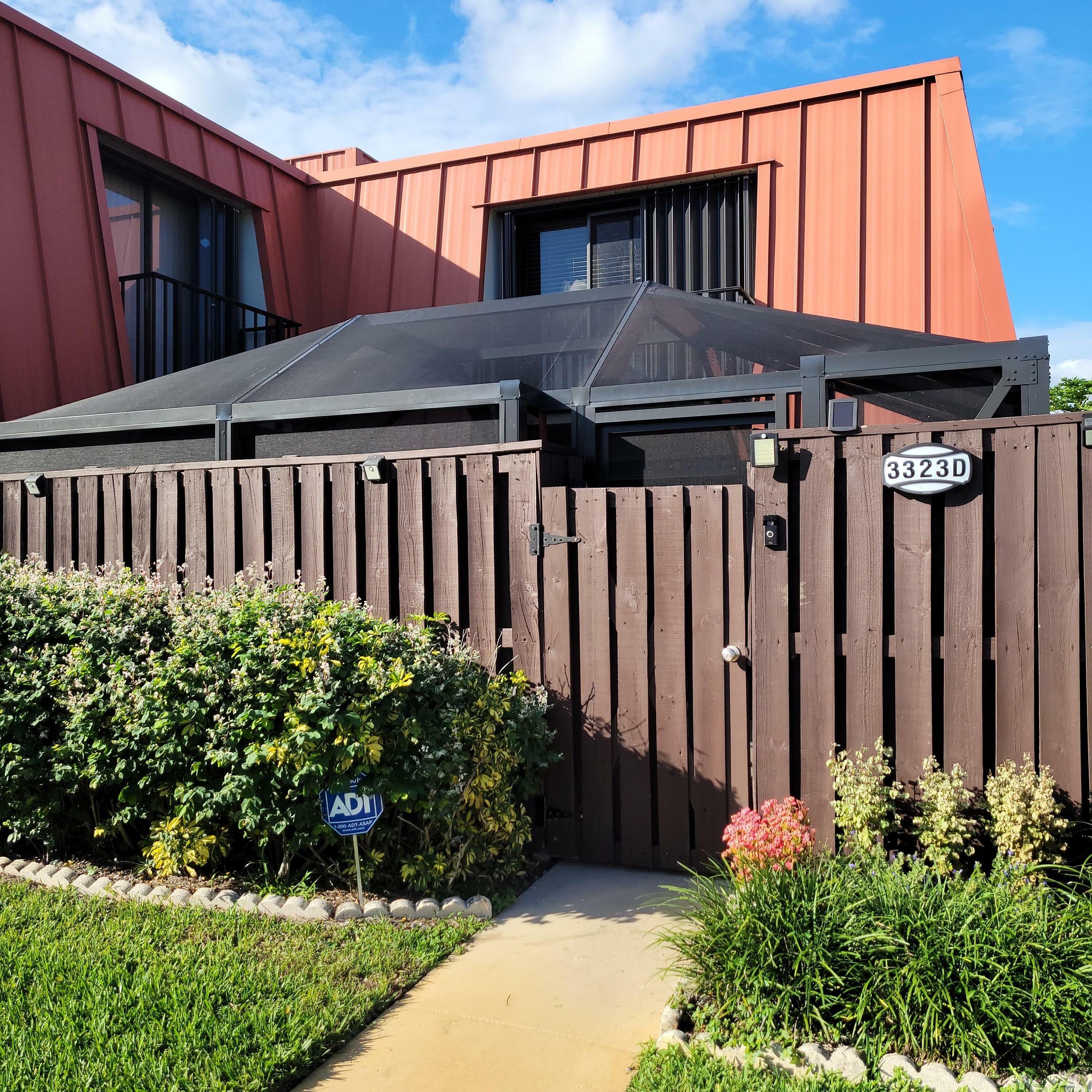 Property Photo: 3323 Meridian Way N D FL 33410