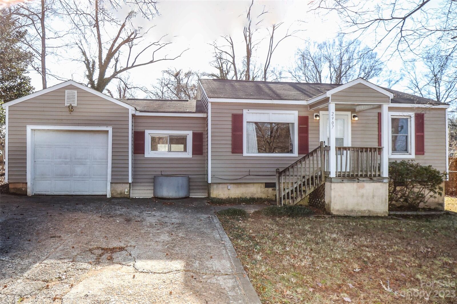 Property Photo:  2907 Lake Avenue  NC 28208 