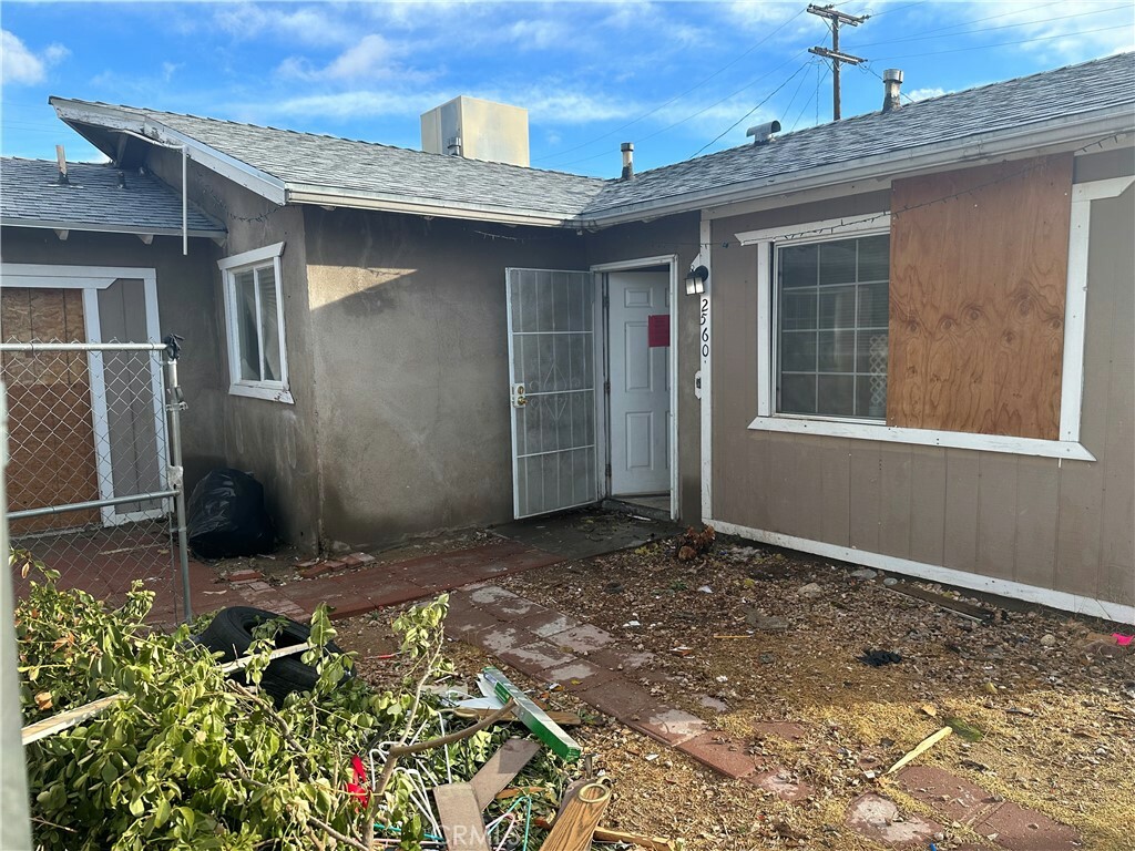 Property Photo:  2560 Surrey Road  CA 92311 